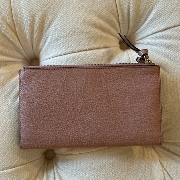 Kate Spade leather wallet in rose. - Picture 2 of 5